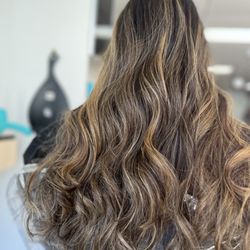 Yaya's Hair Salon