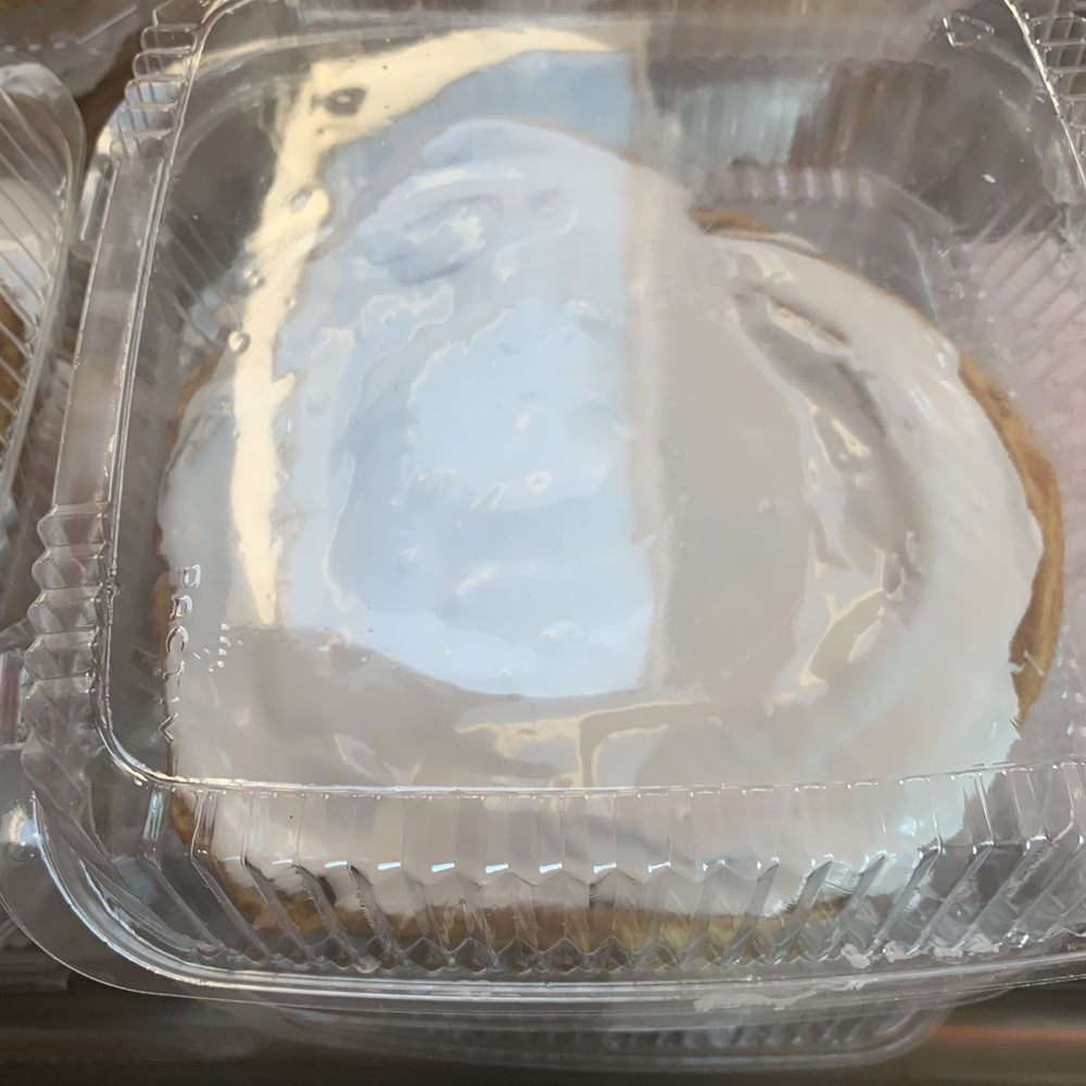 Luxury Diner - Giant Cinnamon Rolls - Diners Near Me - Cheyenne, Wyoming Luxury Diner - Giant Cinnamon Rolls - Diners Near Me - Cheyenne, Wyoming