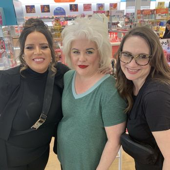 Ulta Beauty - These two were amazing.  For my "spring" cruella de vil look.  Amazing help big thanks to Trina and Jessica ! - Cosmetics & Beauty Supply Near Me - Euless, Texas