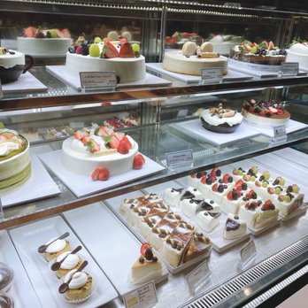 Paris Baguette - Cake section | IG: happyfoodieoc - Coffee & Tea Near Me - Irvine, California