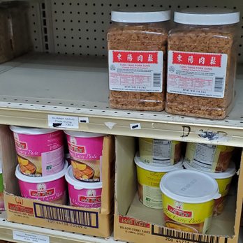 Hung Phong Oriental Market - shelves of food - Grocery Near Me - San Antonio, Texas