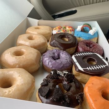 Parkway Donuts - Donut flavors that we tried - Donuts Near Me - Yukon, Oklahoma Parkway Donuts - Donut flavors that we tried - Donuts Near Me - Yukon, Oklahoma
