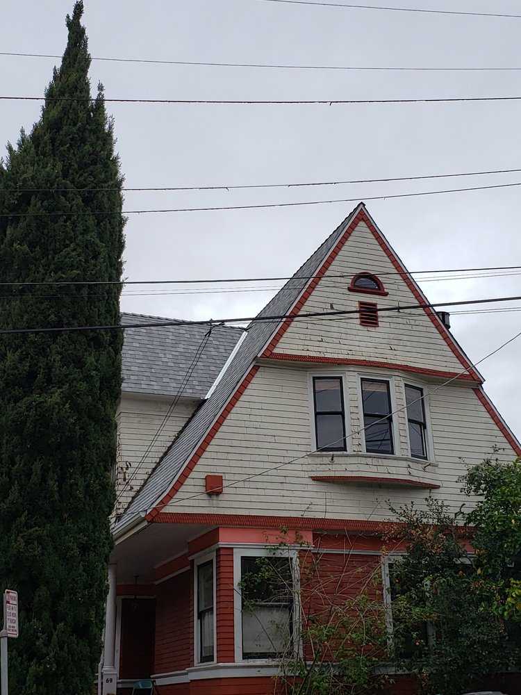 Slide of Monarca General Construction