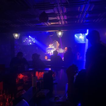 The Lamplighter - bar area - Karaoke Near Me - San Diego, California
