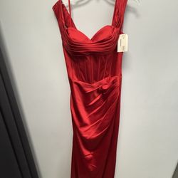 Alterations by Anna - Before the dress was altered - a size 10 before.