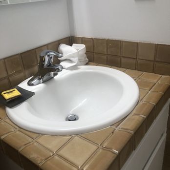 Best Western Plus Santa Barbara - Bathroom sink - Hotels Near Me - Santa Barbara, California Best Western Plus Santa Barbara - Bathroom sink - Hotels Near Me - Santa Barbara, California