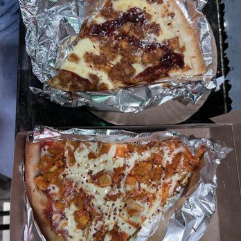 Bravo Pizza - bbq at top and buffalo at bottom. - Pizza Near Me - New York, New York Bravo Pizza - bbq at top and buffalo at bottom. - Pizza Near Me - New York, New York