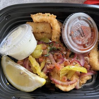 Gus' Snug - Calamari - Irish Pub Near Me - Clawson, Michigan Gus' Snug - Calamari - Irish Pub Near Me - Clawson, Michigan