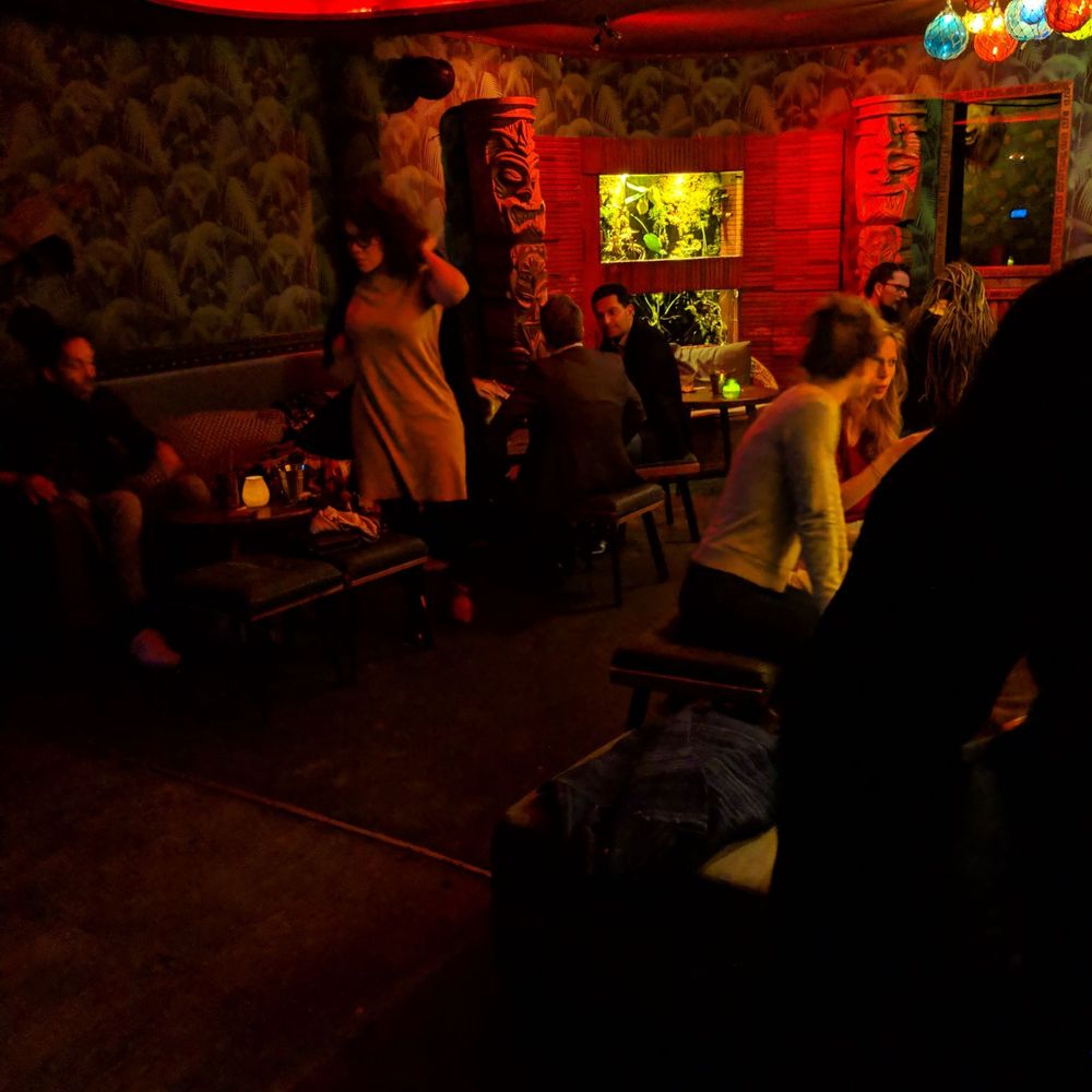Dirty Dick - Cocktail Bars Near Me - Paris, 75 Dirty Dick - Cocktail Bars Near Me - Paris, 75