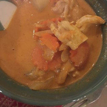 Thai House Restaurant - Yellow curry chicken - Thai Near Me - Redlands, California