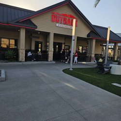 Burbank Empire Center - Outback