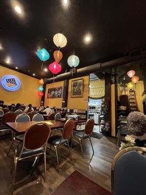 Pho Viet Anh by null