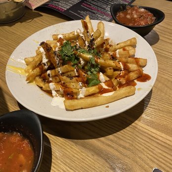 Mama Tigre - Mexican Near Me - Oakton, Virginia