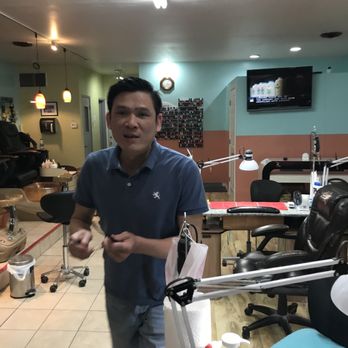 4 Seasons Nails - This is Sky Nguygen running towards me CUSSING me out telling me to get the F*K out! I thought he was going to try to hit me. Read my review - Nail Salons Near Me - Lowell, Indiana