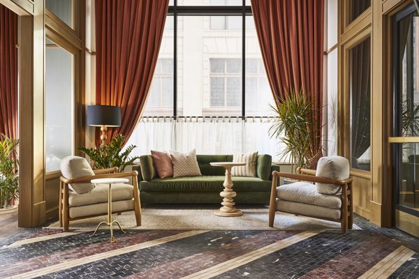 Fidelity Hotel by null