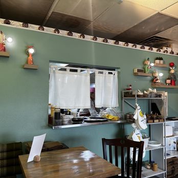 Charm Thai - Interior - Thai Near Me - Bradenton, Florida