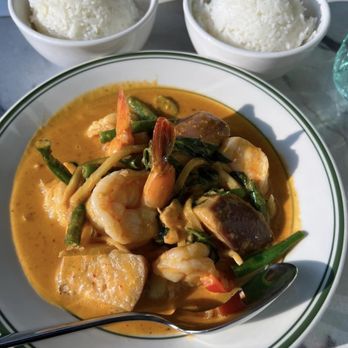 Plue - Shrimp Red Curry - Thai Near Me - New York, New York Plue - Shrimp Red Curry - Thai Near Me - New York, New York