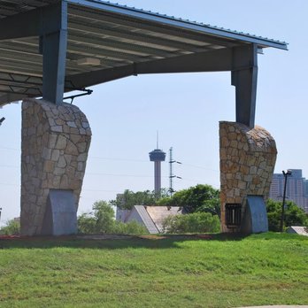 Dignowity Park - Parks Near Me - San Antonio, Texas