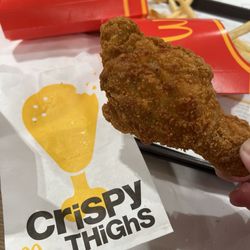 麥當勞 - The drumsticks are called thighs. Am I missing something?