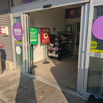 Food Basics - Me and my shadow entering the store - Grocery Near Me - Mississauga, Ontario