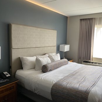 Rocky Gap Casino Resort - Hotel room - Casinos Near Me - Flintstone, Maryland Rocky Gap Casino Resort - Hotel room - Casinos Near Me - Flintstone, Maryland