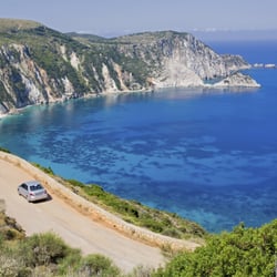OneRooftop - Where do you want to go? Our travel experts will find you a vacation rental anywhere in the world!