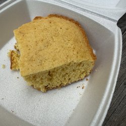 Pappys Q - Very dry corn bread