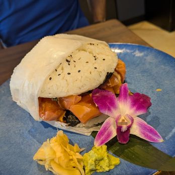 Wave Sushi - Salmon burger - Asian Fusion Near Me - Maitland, Florida