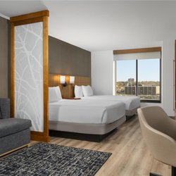 Hyatt Place Omaha/Downtown-Old Market - Guest Room