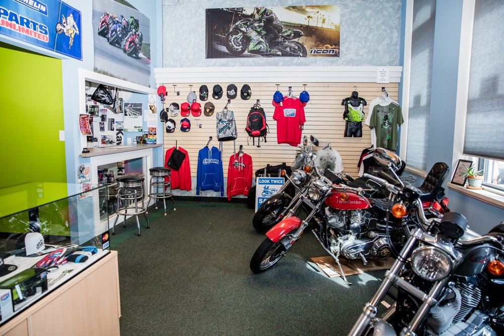 LEVER’S CYCLES Updated September 2024 1150 University Ave