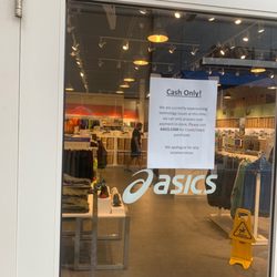 limerick outlets nike store