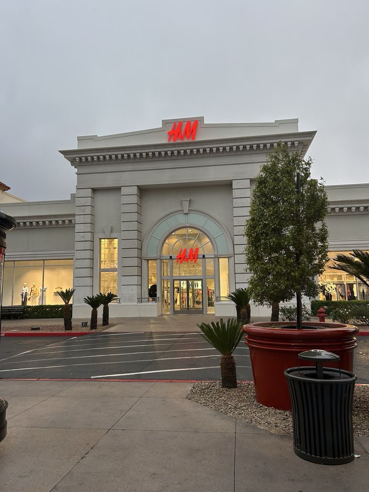 H&M