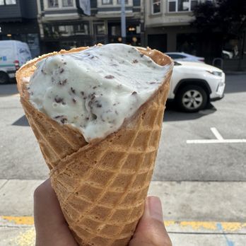 Salt & Straw - Ice Cream & Frozen Yogurt Near Me - Burlingame, California Salt & Straw - Ice Cream & Frozen Yogurt Near Me - Burlingame, California
