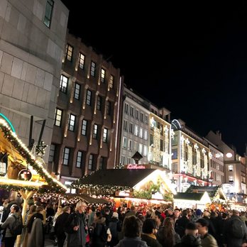 Christkindlmarkt am Marienplatz - Market at night - Christmas Markets Near Me - Munich, BY Christkindlmarkt am Marienplatz - Market at night - Christmas Markets Near Me - Munich, BY