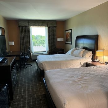 Hilton Garden Inn Springfield, MO - Room - Hotels Near Me - Springfield, Missouri