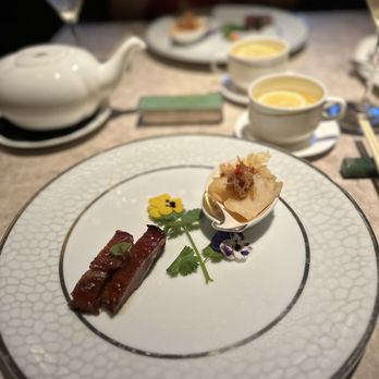 營致會館 - Marinated sea welk with jelly fish and homemade spicy sauce honey glazed bbq pork - Cantonese Near Me - Hong Kong, HK 營致會館 - Marinated sea welk with jelly fish and homemade spicy sauce honey glazed bbq pork - Cantonese Near Me - Hong Kong, HK