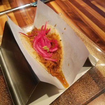 Oyamel - Taco de cochinita pibíl con cebolla en escabeche (Yucatán-style pit barbecued Rocky Hollow Farms pork w sour orange & pickled red onion) - Mexican Near Me - Washington, DC, District of Columbia