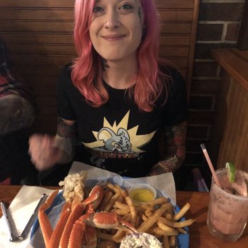 Charlie Horse Restaurant - Katie having the ALL YOU CAN EAT CRAB LEGS. - Seafood Near Me - Ormond Beach, Florida