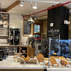 Le Pain Quotidien - Bakery options