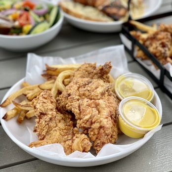 Red Top Brewhouse - Jumbo Chicken Tenders meal - Brewpubs Near Me - Acworth, Georgia
