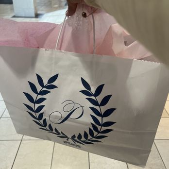 Victoria's Secret & PINK - Retail therapy - Lingerie Near Me - Canoga Park, California