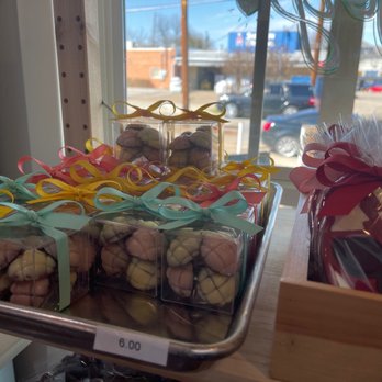 CocoAndré Chocolatier - Chocolatiers & Shops Near Me - Dallas, Texas