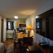 The Cottage Inn 102 Photos 87 Reviews Hotels 1690 W Lake