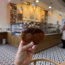 Gourmet Central Bakery - Chocolate roll croissant