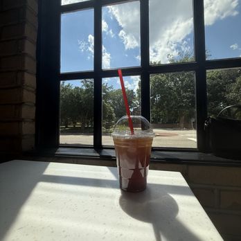 Eleva Coffee Lounge - Coffee & Tea Near Me - Williamsburg, Virginia