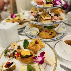 Tea Rose Garden - Mother's Day special