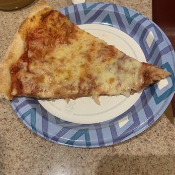 La Supreme Pizza - Just a good plain slice - Pizza Near Me - Oakdale, New York