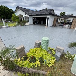 Deluxe Resin Floors - Epoxy flake driveway.