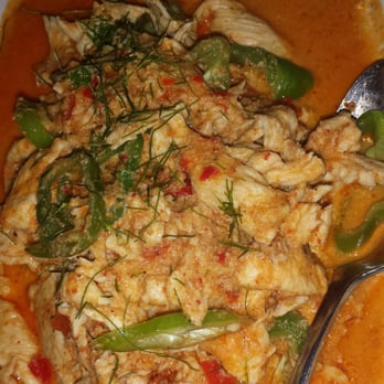 Ayada Thai - Green curry with chicken - Thai Near Me - Elmhurst, New York