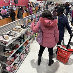 Burlington - Line that moves quickly with kind cashiers